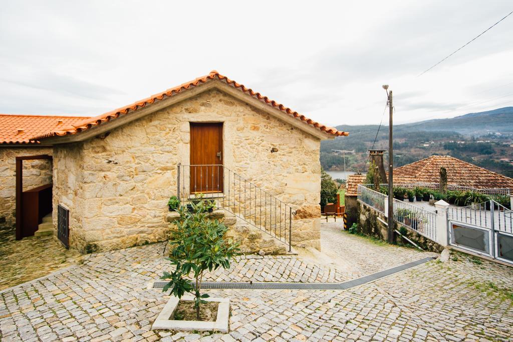 Vougaldeias Casa Da Tulha Guest House Sever do Vouga Eksteriør bilde